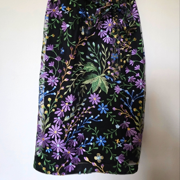 Kensie Women's Floral Embroidered Mesh Dress - Picture 3 of 9